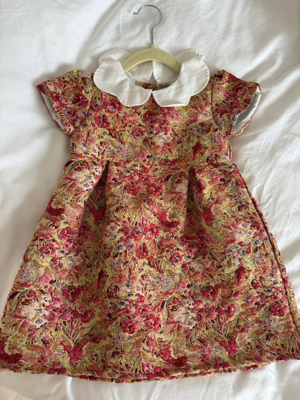 La Coqueta Floral Jacquard Dress with White Peter Pan Collar - Red